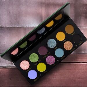 Glaminatrix Nocturnal Eyeshadow Palette Limited edition